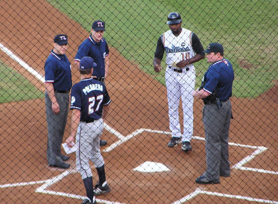 Exchanging the Line ups - Drillers Stadium